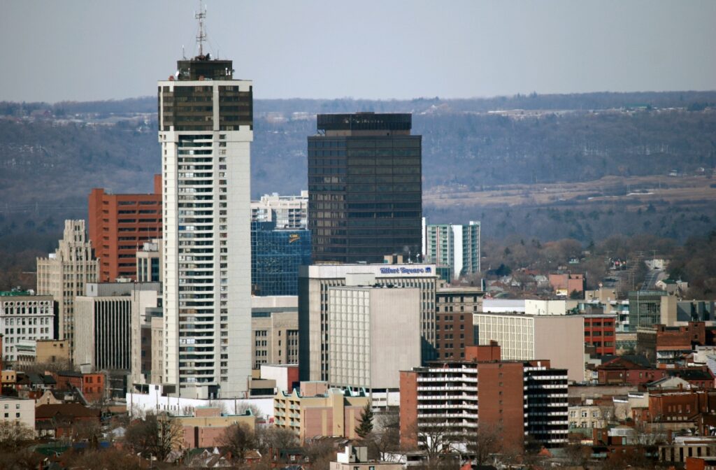 WINDOW GLASS INSTALLATION BURLINGTON ONTARIO Glass Replacement